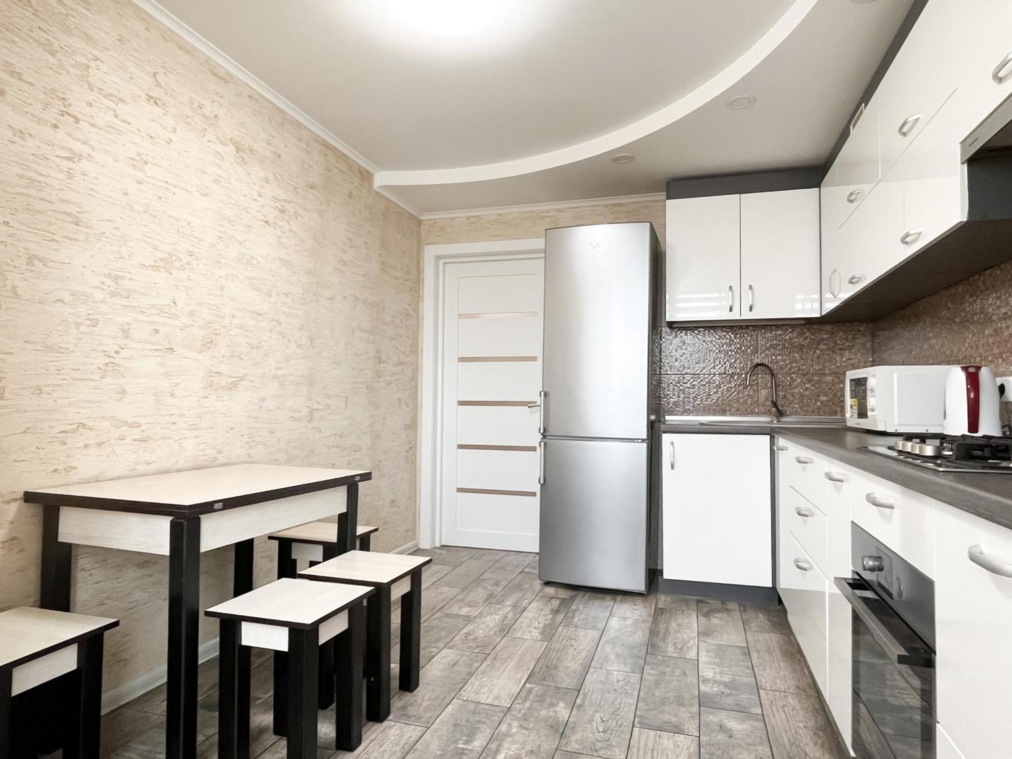 キエフ0147 New Flat Near Airport Zhulyany Sofievskaya Borshchagovkaアパートメント エクステリア 写真