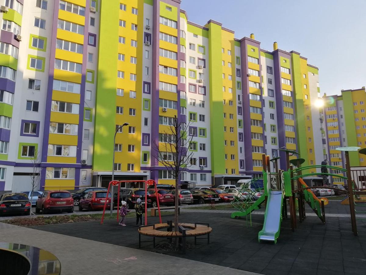 キエフ0147 New Flat Near Airport Zhulyany Sofievskaya Borshchagovkaアパートメント エクステリア 写真